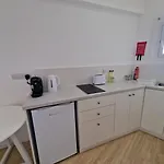 Kitieos Apts 100m From Finikoudes Apartament