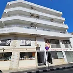 Kitieos Apts 100m From Finikoudes Larnaca