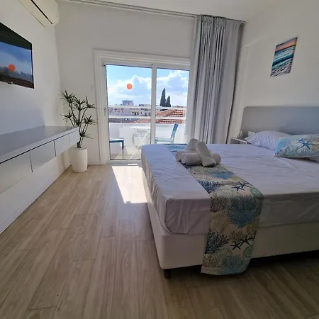 Kitieos Apts 100m From Finikoudes Lägenhet *