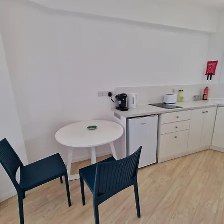 דירה Kitieos Apts 100m From Finikoudes לרנקה