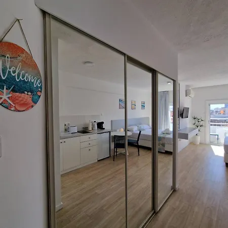 Kitieos Apts 100m From Finikoudes לרנקה