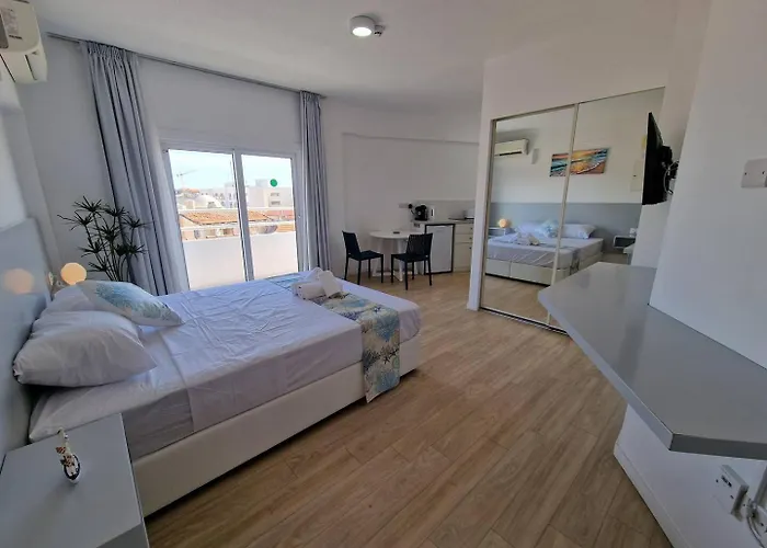 아파트 Kitieos Apts 100m From Finikoudes