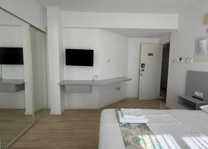Apartment Kitieos Apts 100m From Finikoudes *